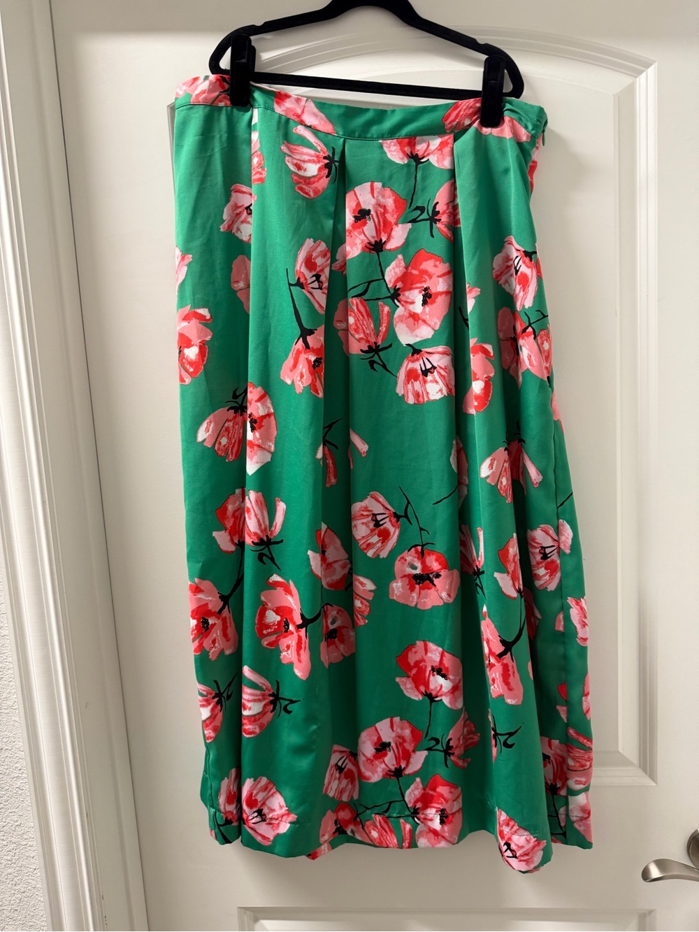 Who What Wear Green Floral Midi Skirt with Pink Blossoms